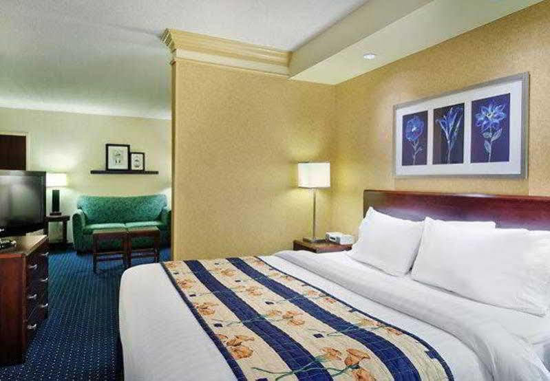 Springhill Suites Detroit Southfield Ngoại thất bức ảnh