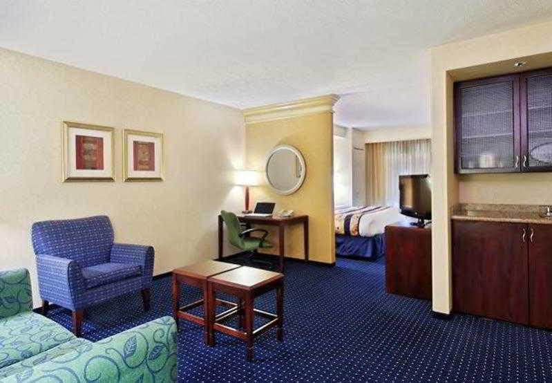Springhill Suites Detroit Southfield Ngoại thất bức ảnh
